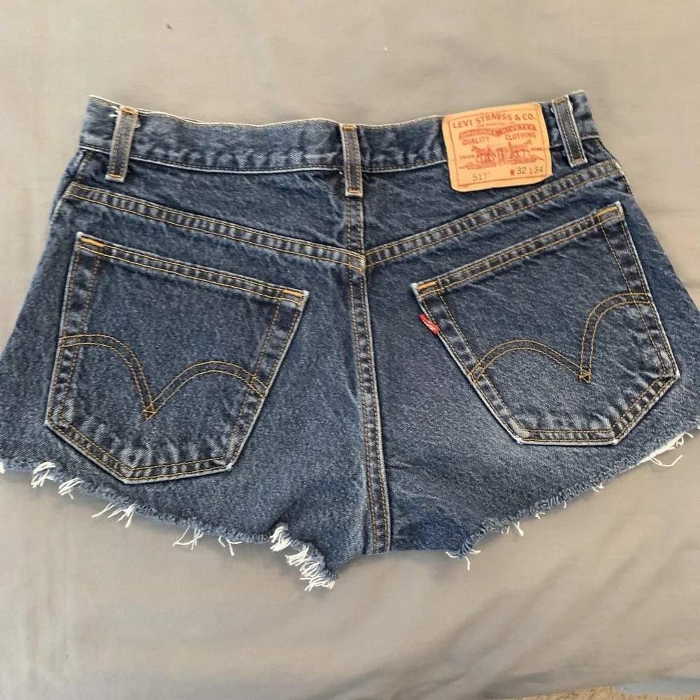 Levi's 517 Shorts Mens 32 Blue Dark Wash‎ Denim Cutoff Frayed Raw Hem Cheeky
